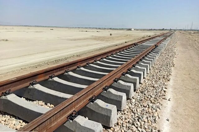 پروژه اتصال ریلی ایران و عراق طبق برنامه تکمیل می‌شود