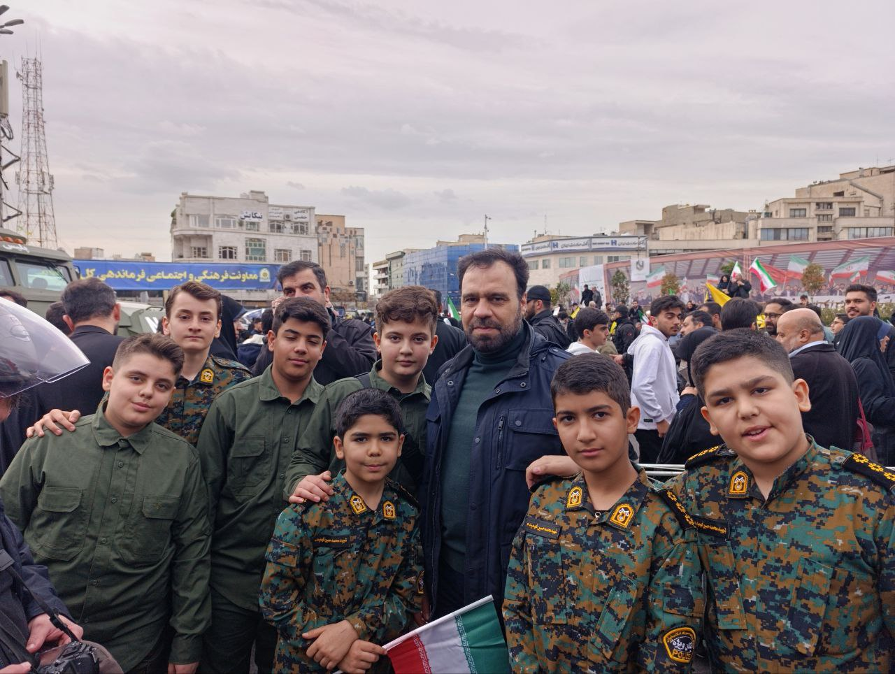 حضور شخصیت‌های مختلف در راهپیمایی ۲۲ بهمن در تهران