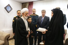 دیدار معاون حقوقی رئیس جمهور دکتر مجید انصاری با خانواده معظم شهدا 