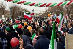 برگزاری راهپیمایی باشکوه ۲۲ بهمن در ۵۰ نقطه یزد؛ ملت انقلابی در صحنه