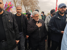 سردار قاآنی در راهپیمایی ۲۲ بهمن حضور یافت