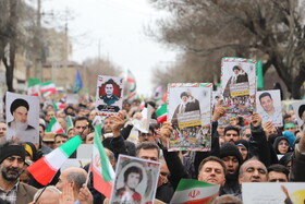 «آری» بزرگ کرمانشاهیان به انقلاب