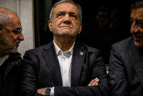 حضور مسعود پزشکیان، رییس جمهور در راهپیمایی ۲۲ بهمن