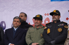 جواد تقوی فرمانده فراجای استان اردبیل، غلامحسین محمدی‌اصل فرمانده سپاه حضرت عباس(ع) استان اردبیل و مسعود امامی‌یگانه استاندار اردبیل در راهپیمایی 22 بهمن در اردبیل