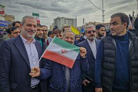 علیرضا کاظمی در راهپیمایی ۲۲ بهمن