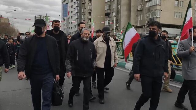 حضور سرلشکر موسوی در راهپیمایی ۲۲ بهمن