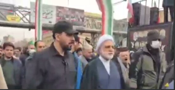 حضور محسنی اژه‌ای در راهپیمایی ۲۲ بهمن