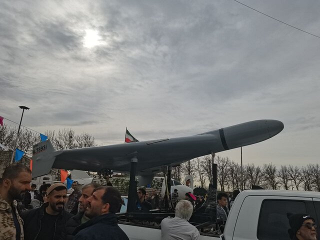 حضور پهپاد های ایرانی با عنوان نمایشگاه بزرگ ققنوس در راهپیمایی ۲۲ بهمن