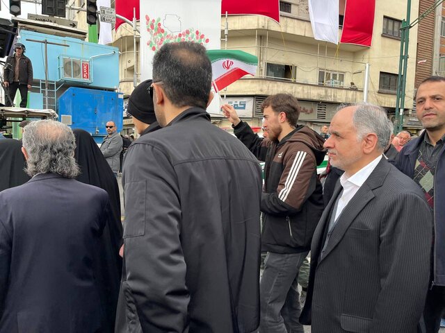 حضور وزیر دادگستری در راهپیمایی ۲۲ بهمن