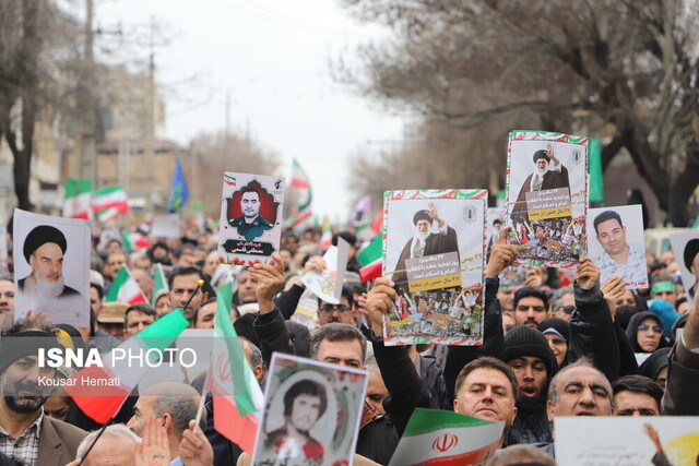 «آری» بزرگ کرمانشاهیان به انقلاب