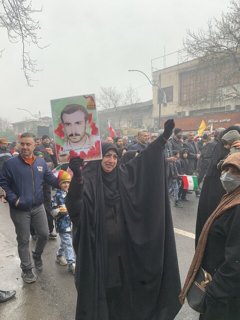راهپیمایی باشکوه ۲۲ بهمن در گلستان آغاز شد + عکس