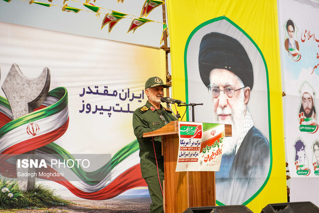 تهدیدات دشمنان، اراده ملت ایران را تقویت کرده است