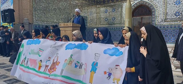 اگر ملت پای کار نباشد، دشمنان و نفوذیها برای ضربه زدن به کشور فعال خواهند شد