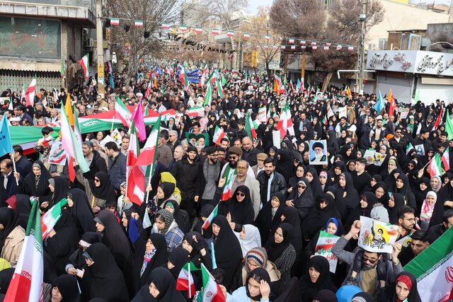 نسل نو در راهپیمایی ۲۲ بهمن ۱۴۰۴/ شور و نشاطی که پیام استقلال و اقتدار ایران را جهانی کرد