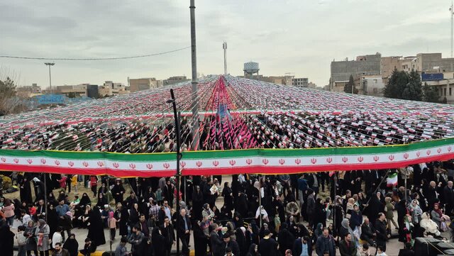 نسل نو در راهپیمایی ۲۲ بهمن ۱۴۰۴/ شور و نشاطی که پیام استقلال و اقتدار را جهانی کرد