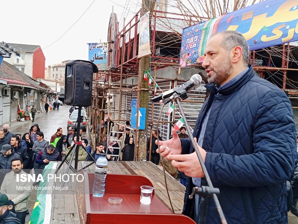 نماینده مردم آستارا: آمریکا با قدرت پوشالی، دشمن دیرینه ملت ایران است نماینده مردم آستارا: آمریکا با قدرت پوشالی، دشمن دیرینه ملت ایران است