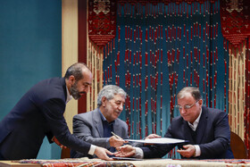 امضای تفاهم‌نامه در نشست سرمایه‌گذاران و فعالان اقتصادی در سفر رییس جمهور به استان گلستان