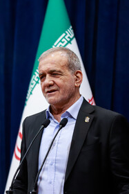 نشست با فرهیختگان و فعالان سیاسی اجتماعی و سیاسی در سفر رییس جمهور به استان گلستان