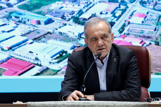 افتتاح 9 نیروگاه خورشیدی در استان گلستان افتتاح 9 نیروگاه خورشیدی در استان گلستان