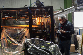 یکی از اولین مراحل تولید تبدیل پریفرم به بطری است