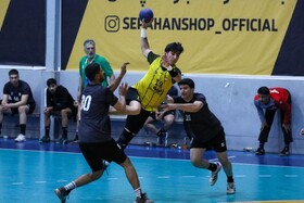 تداوم صدرنشینی استقلال در لیگ هندبال/ بازگشت مس به ریل پیروزی