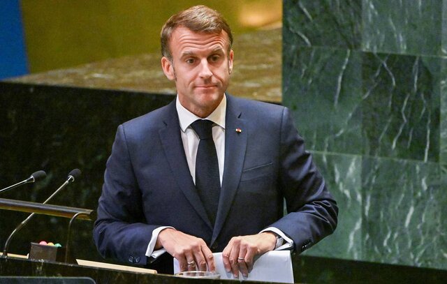 ماکرون: در تدارک مذاکره با پوتین هستم