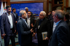 مسعود پزشکیان رییس جمهور در همایش بین‌المللی فرصت‌های سرمایه‌گذاری راهگذرهای ریلی و جاده‌ای