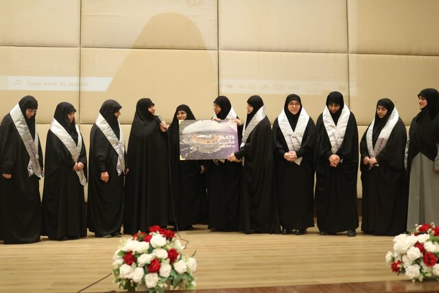 تجلیل بانوان حزب‌الله از همسر سفیر ایران در لبنان&nbsp;