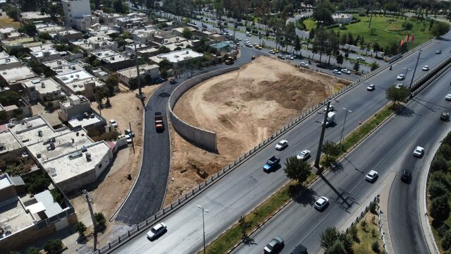 افتتاح پروژه‌های عمرانی، ترافیکی و فرهنگی در مناطق جنوب شیراز