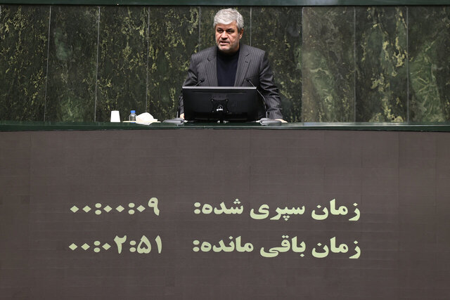 تاجگردون: پلاک خودروهای مناطق آزاد با تخفیف ۲۰ درصدی به پلاک ملی تبدیل می شود