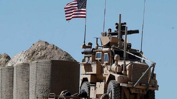 قبل از تحویل به دولت  جولانی؛ نظامیان آمریکایی پایگاه الشدادی را آتش زدند