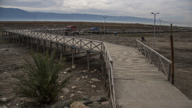 در گذشته این اسکله چوبی محل فروش دستفروشان بندر ترکمنی بوده است.