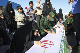 ورود پیکر پاک ۸۵ شهید دوران دفاع مقدس از طریق مرز آبی اروند به کشور