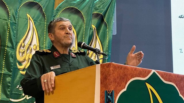 دبیر قرارگاه مرکزی بسیج سازندگی کشور بر انسجام، تخصص‌گرایی و خدمت بی‌منت تأکید کرد