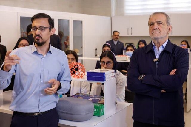 بازدید رئیس‌جمهور از مدرسه هوشمند فرزانگان شهریار/ تهران پیشتاز تحول آموزشی کشور