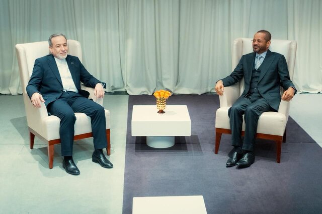 رایزنی وزیران امور خارجه ایران و عمان در ژنو روایت وزارت خارجه عمان از دیدار «عراقچی» و «البوسعیدی» در ژنو