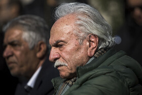 ایرج راد، بازیگر در مراسم تشییع پیکر «عنایت بخشی»