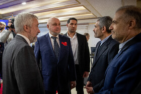 سرگئی یوگنیویچ سی وی لیف، وزیر انرژی روسیه و کاظم جلالی، سفیر ایران در روسیه در مراسم گشایش خانه فرهنگ روسیه - تهران