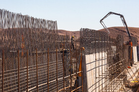 بازدید خبرنگاران از تصفیه خانه فاضلاب در حال ساخت پردیسان، مسکن مهر و ملی قم