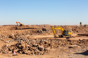 بازدید خبرنگاران از تصفیه خانه فاضلاب در حال ساخت پردیسان، مسکن مهر و ملی قم