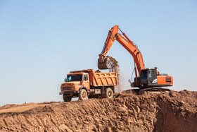 بازدید خبرنگاران از تصفیه خانه فاضلاب در حال ساخت پردیسان، مسکن مهر و ملی قم