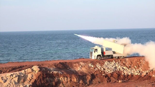 رزمایش هرمز و پیام بازدارندگی ایران در آستانه مذاکرات ژنو