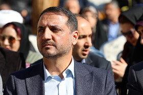 اکبر رضی‌زاده، شهردار منطقه یک اصفهان در آیین بهره‌برداری از نخستین مرکز نوآوری صنایع دستی و خلاق بانوان اصفهان در خانه تاریخی روغنی 