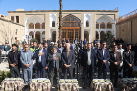 آیین بهره‌برداری از نخستین مرکز نوآوری صنایع دستی و خلاق بانوان اصفهان در خانه تاریخی روغنی با حضور علی قاسم‌زاده شهردار اصفهان 