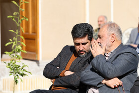 از راست، مجید نادر الاصلی،عضو شورای شهر اصفهان و احسان یزدیان، سرپرست شهرک علمی و تحقیقاتی استان اصفهان در آیین بهره‌برداری از نخستین مرکز نوآوری صنایع دستی و خلاق بانوان اصفهان در خانه تاریخی روغنی   