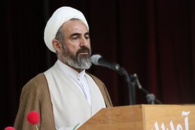 امام جمعه ایلام: دشمن می‌داند در جنگ نظامی شکست می‌خورد/ سعی دارد از درون به ما آسیب بزند