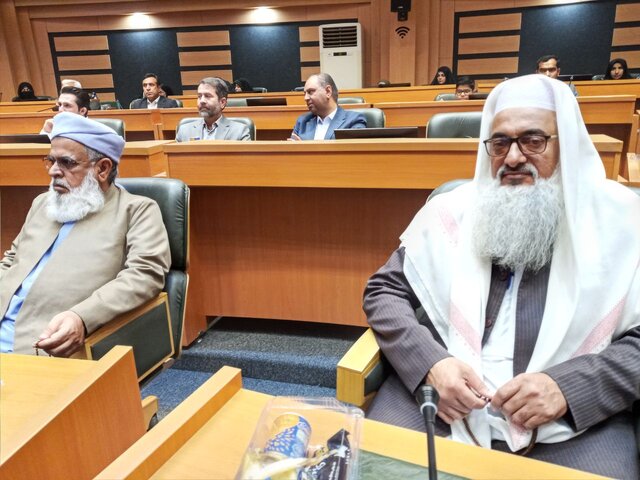 محفل انس با قرآن با حضور قاریان ممتاز بین المللی و کشوری در زاهدان برگزار شد