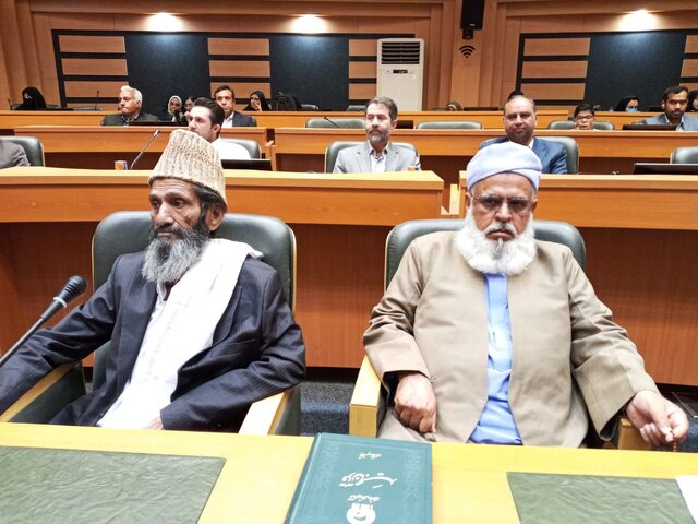 محفل انس با قرآن با حضور قاریان ممتاز بین المللی و کشوری در زاهدان برگزار شد