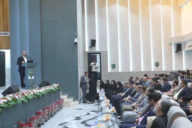 ستارگان علمی ورامین تجلیل شدند