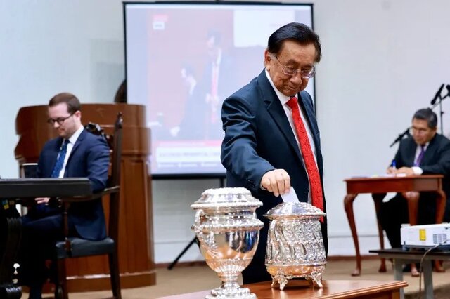 خوزه ماریا بالکازار نهمین رئیسجمهور در یک دهه؛ پرو باز هم تغییر کرد